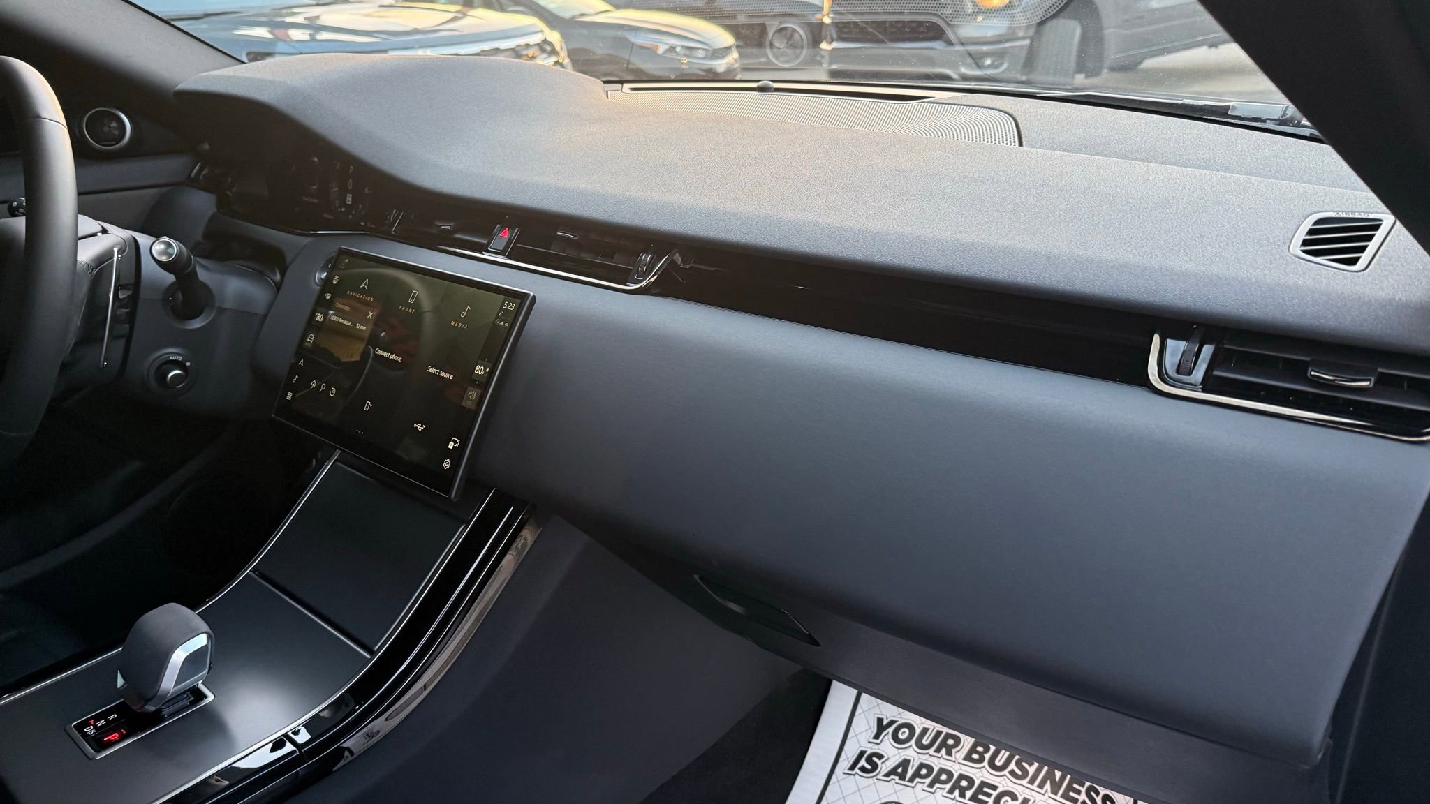 Used 2024 Land Rover Range Rover Evoque Dynamic SE image 14