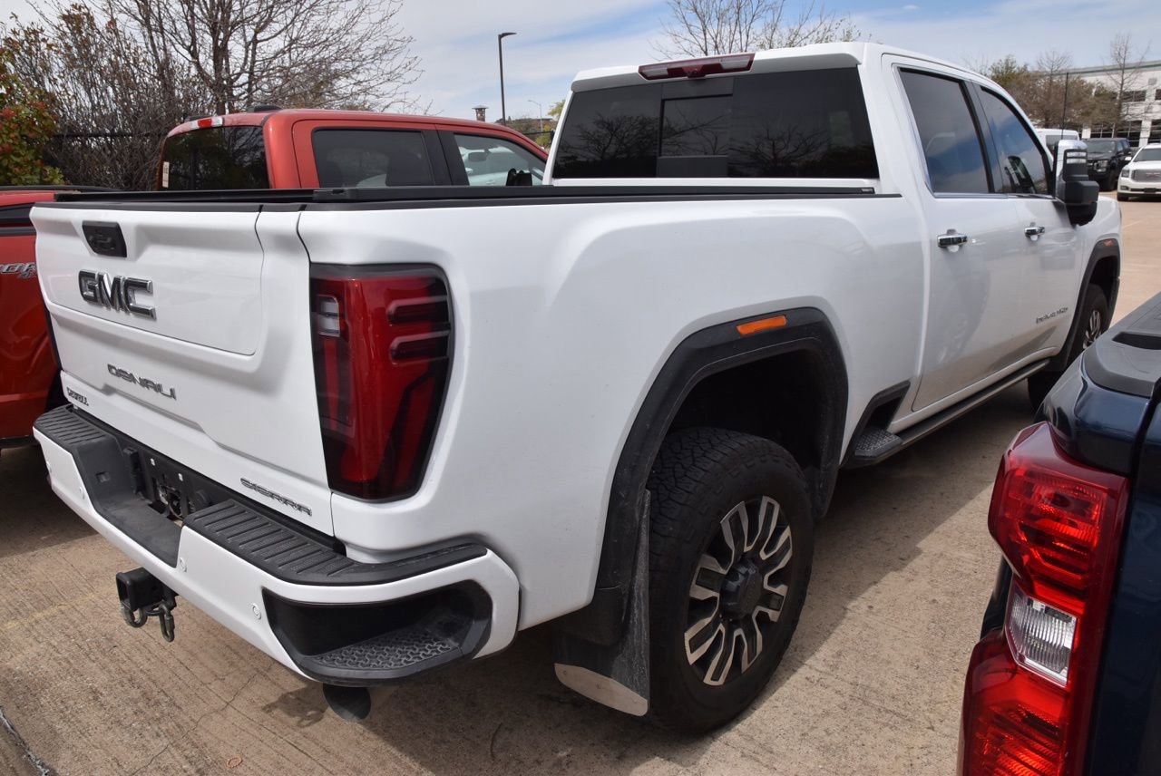 Used 2025 GMC Sierra 2500 Denali Ultimate image 5
