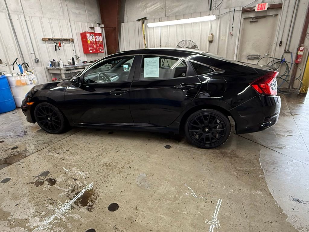 Used 2020 Honda Civic Sport image 6