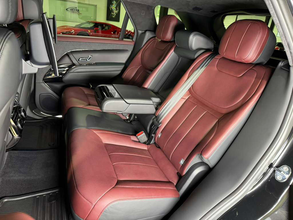 Used 2024 Land Rover Range Rover Sport Autobiography image 12