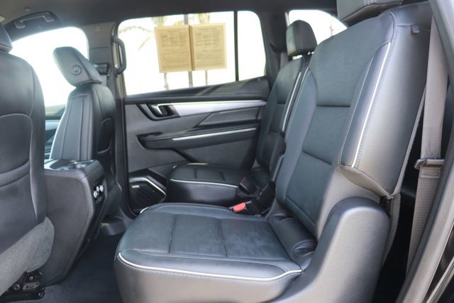 Used 2025 Buick Enclave Sport Touring image 14