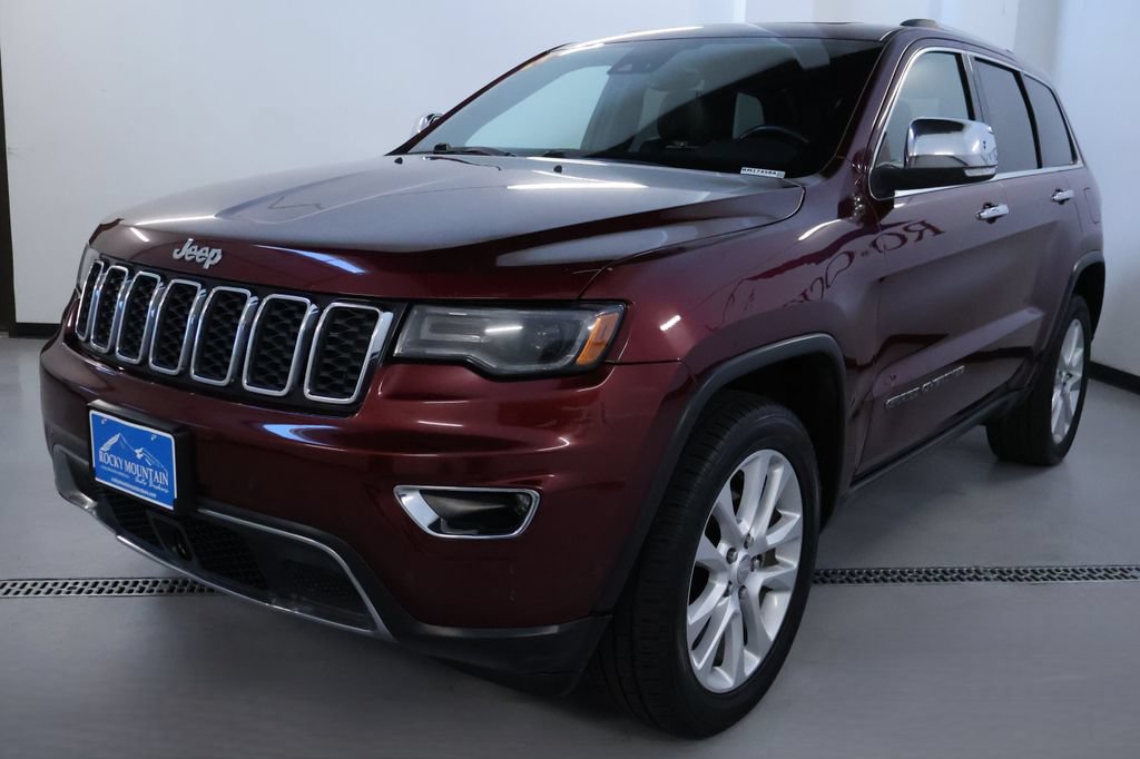 Used 2017 Jeep Grand Cherokee Limited w/ Luxury Group II AWD/4WD image 3