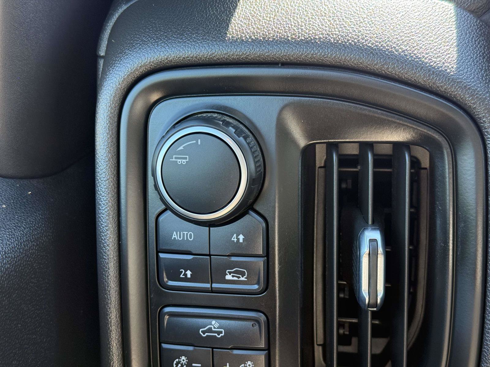 Certified 2023 Chevrolet Silverado 1500 Custom AWD/4WD image 21