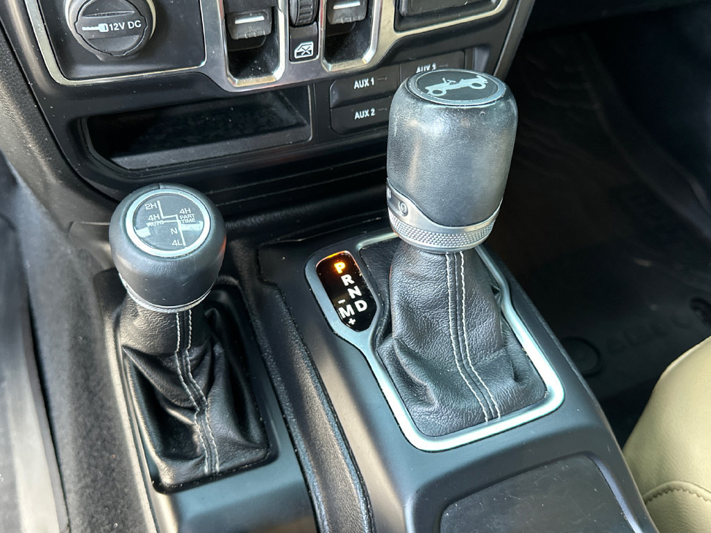 Used 2019 Jeep Wrangler Unlimited Sahara w/ Quick Order Package 24M Moab AWD/4WD image 32