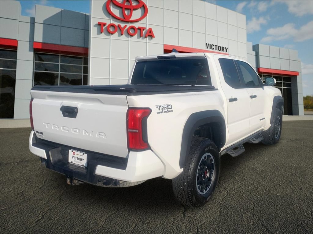 Used 2025 Toyota Tacoma TRD Off-Road AWD/4WD image 3