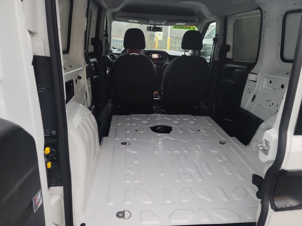 Used 2021 RAM ProMaster City Tradesman SLT image 5