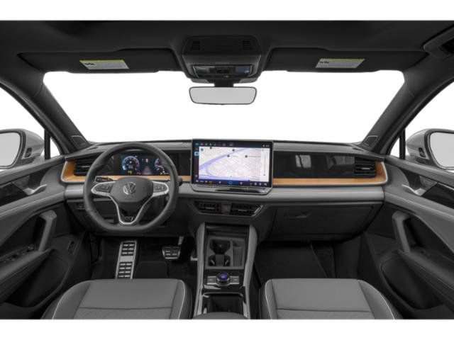 New 2026 Volkswagen Tiguan SEL R-Line AWD/4WD image 8