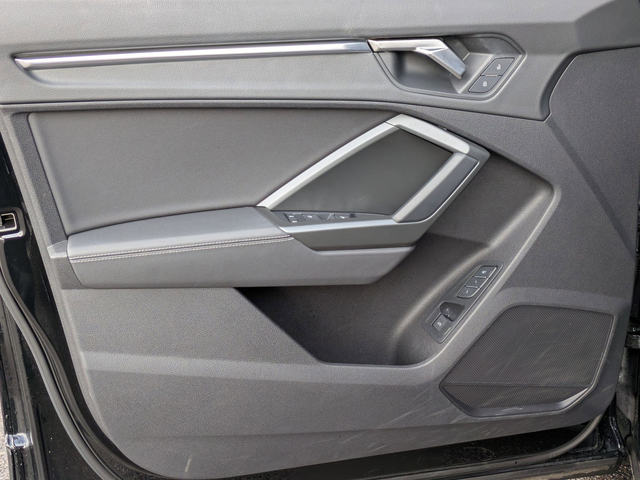 Used 2023 Audi Q3 2.0T Premium Plus w/ Premium Plus Package image 9