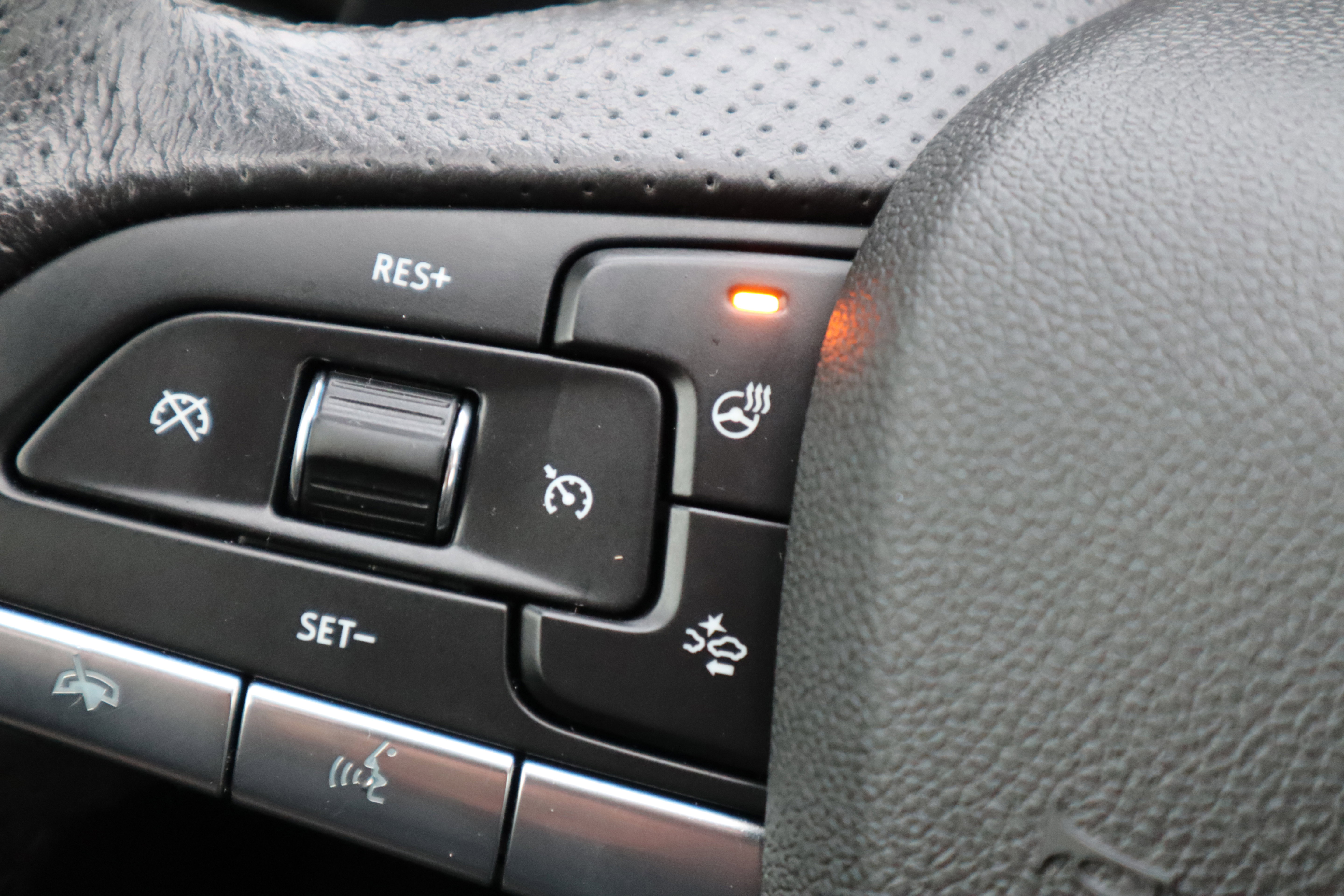 Used 2020 Cadillac XT4 Sport w/ Cold Weather Package image 35