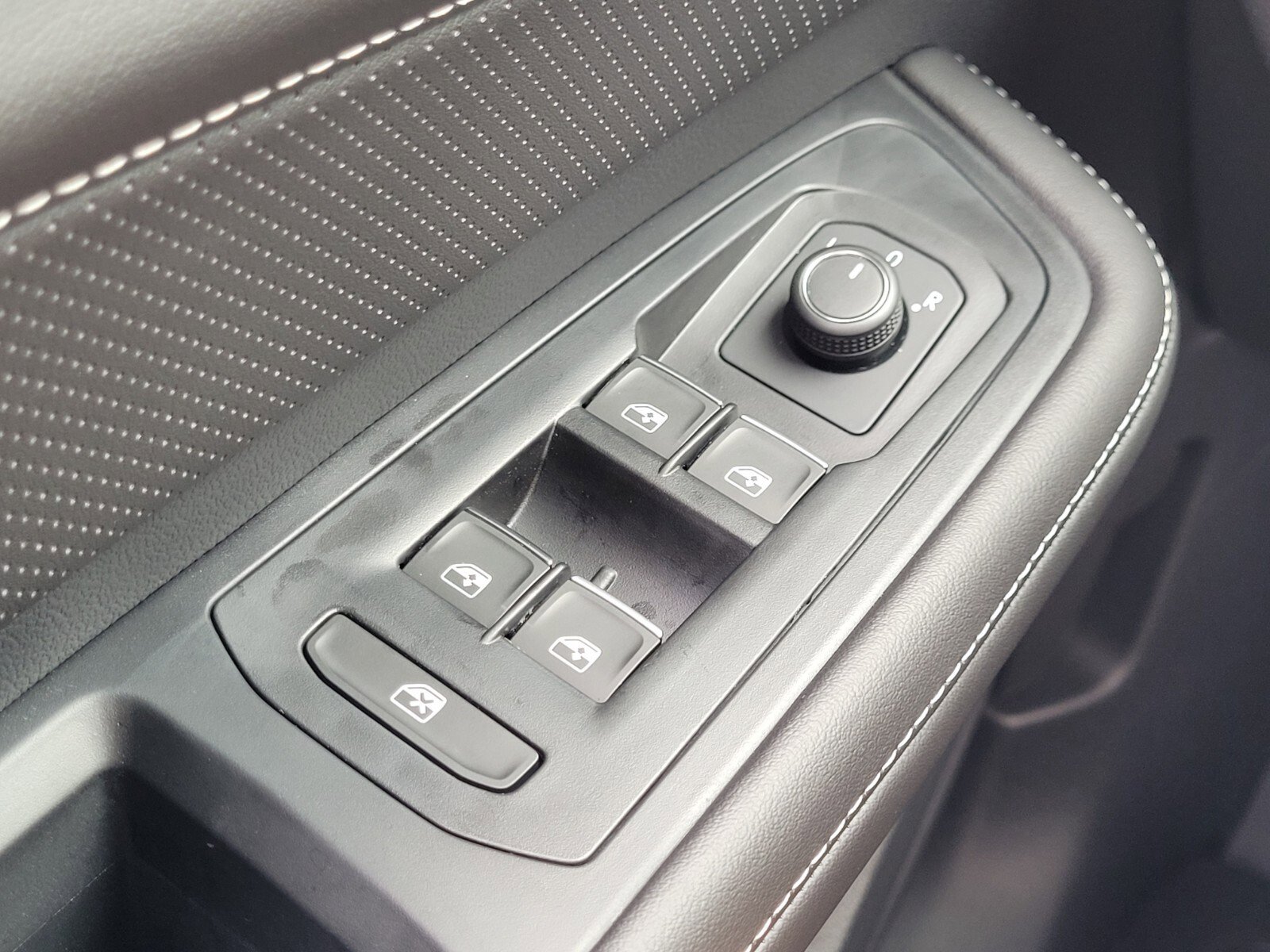 New 2026 Volkswagen Atlas SE image 22