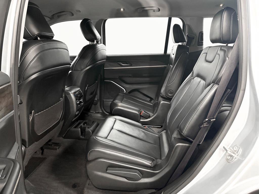 Used 2021 Jeep Grand Cherokee L Limited image 5