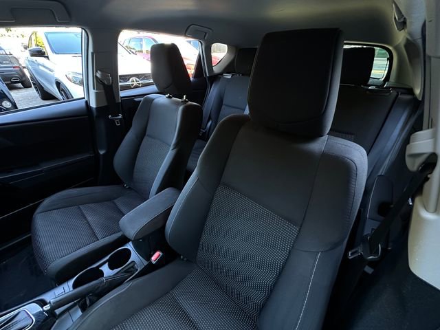 Used 2018 Toyota Corolla iM image 10