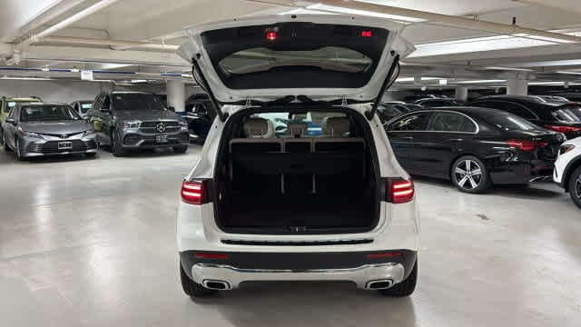 New 2026 Mercedes-Benz GLB 250 4MATIC image 34