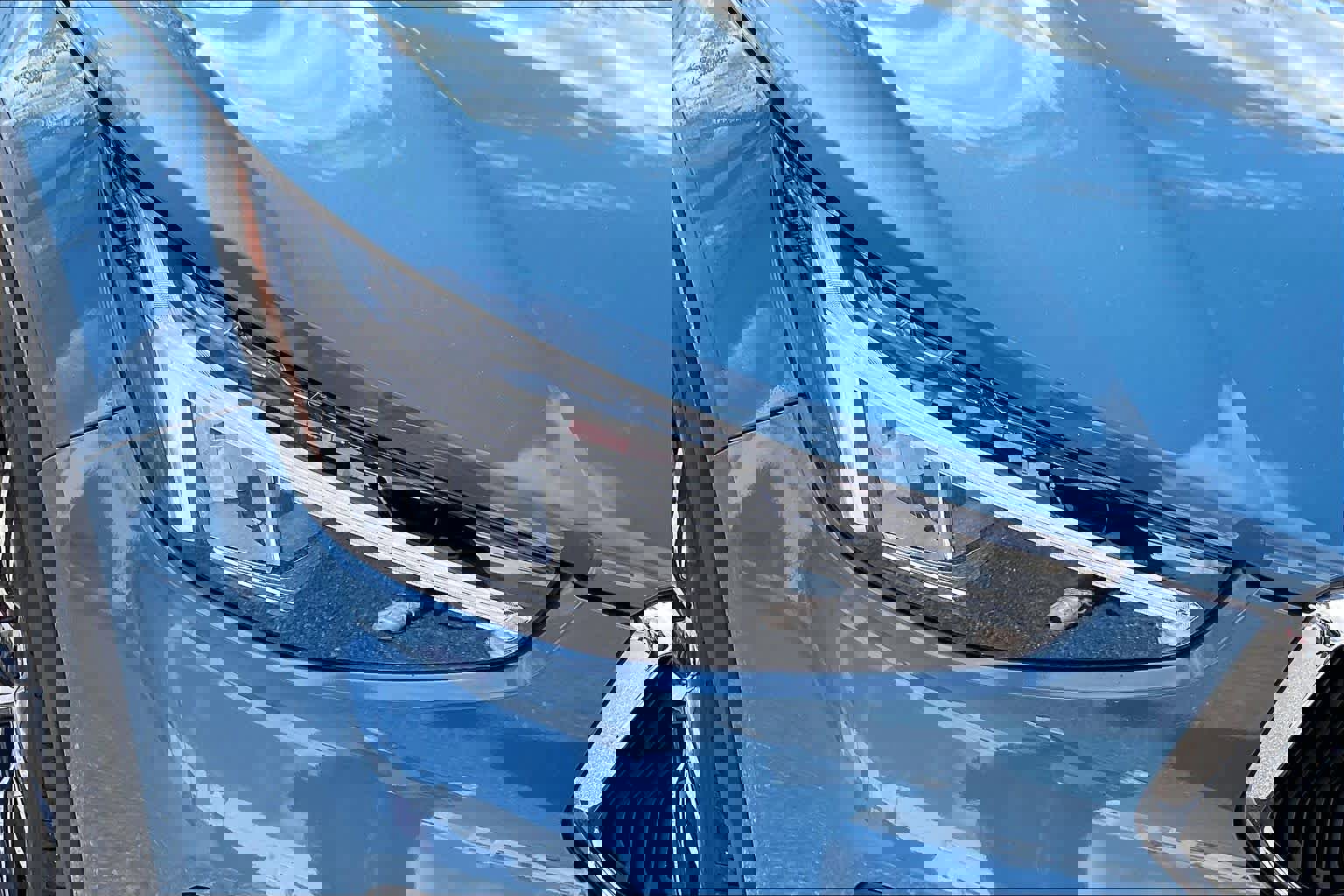 Used 2023 Volvo XC40 B5 Core w/ Convenience Package image 27