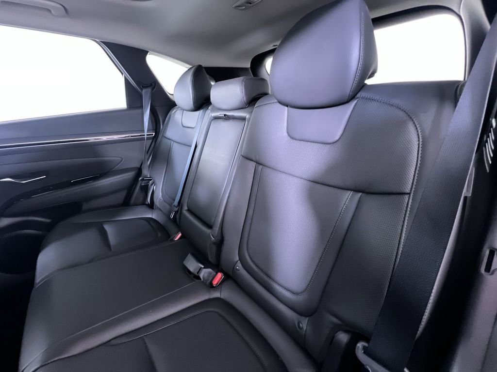 Used 2024 Hyundai Tucson Limited image 25