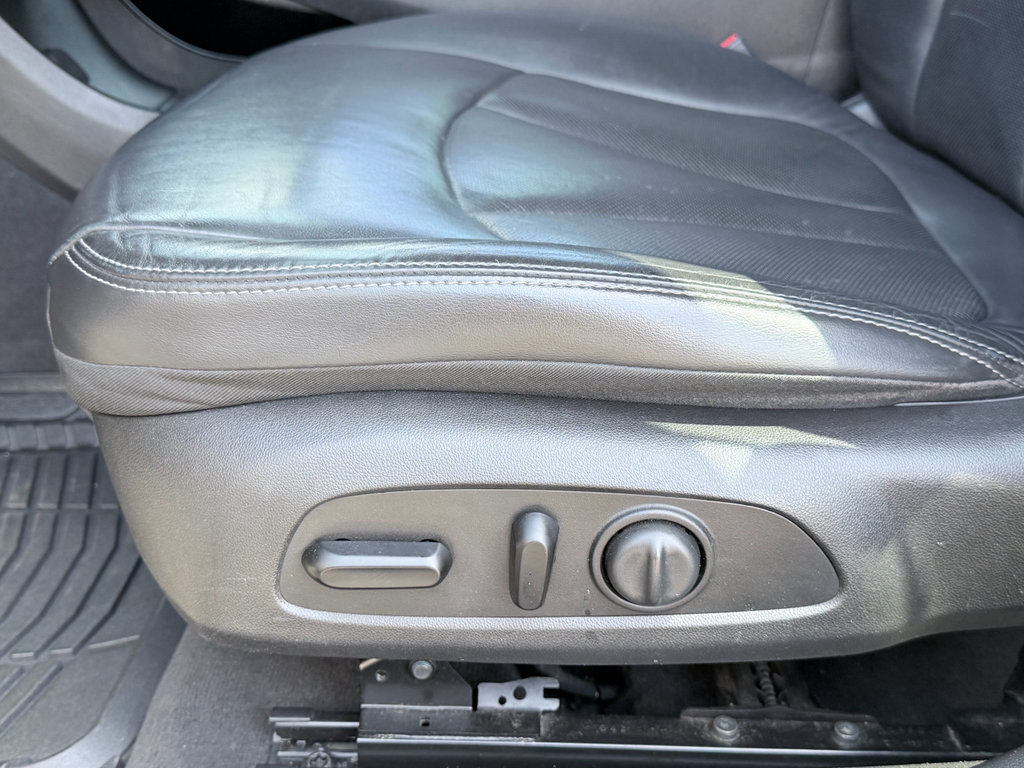 Used 2017 Buick LaCrosse Essence w/ Sun and Shade Package image 23