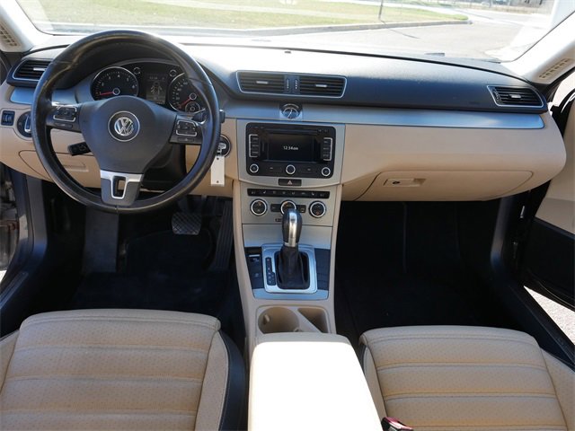 Used 2013 Volkswagen CC Lux image 22