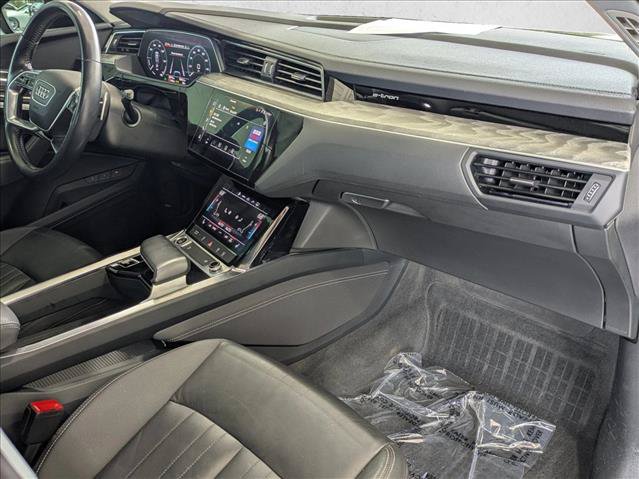 Used 2021 Audi e-tron Premium w/ Convenience Plus Package AWD/4WD image 21