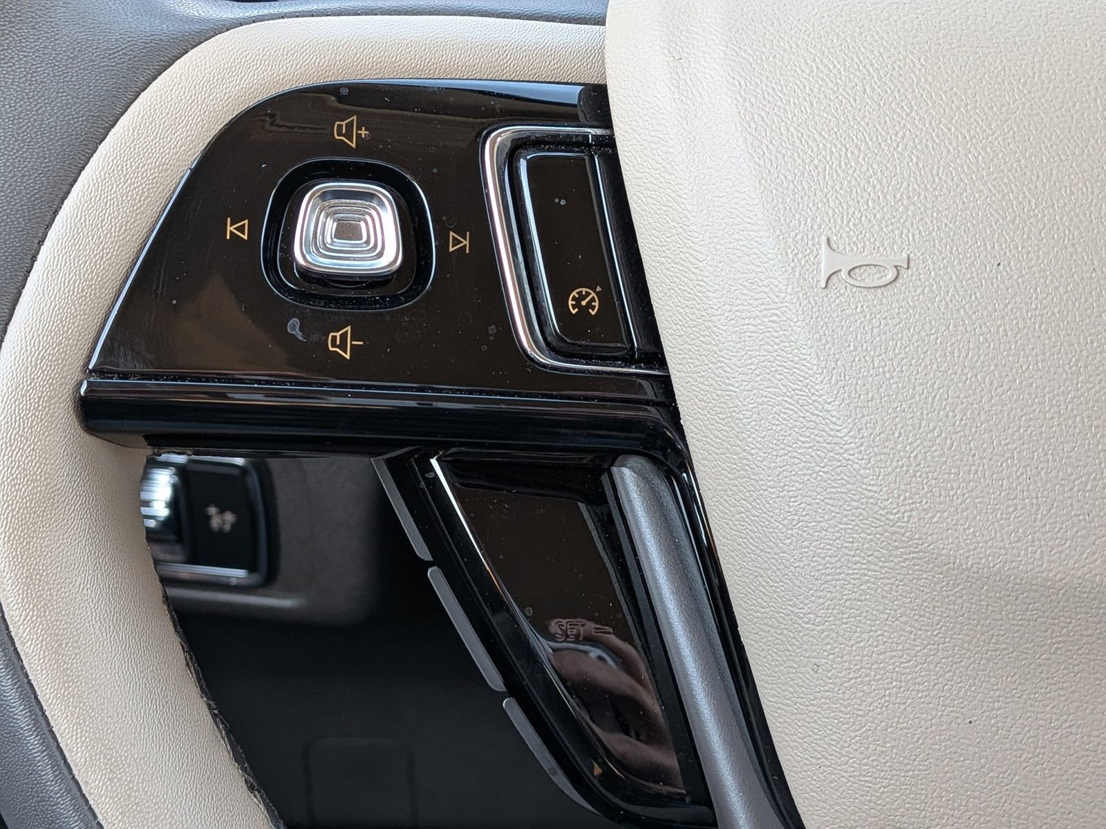 Certified 2022 Lincoln Corsair FWD image 29