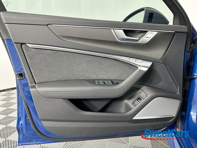 Used 2025 Audi RS 6 performance image 41