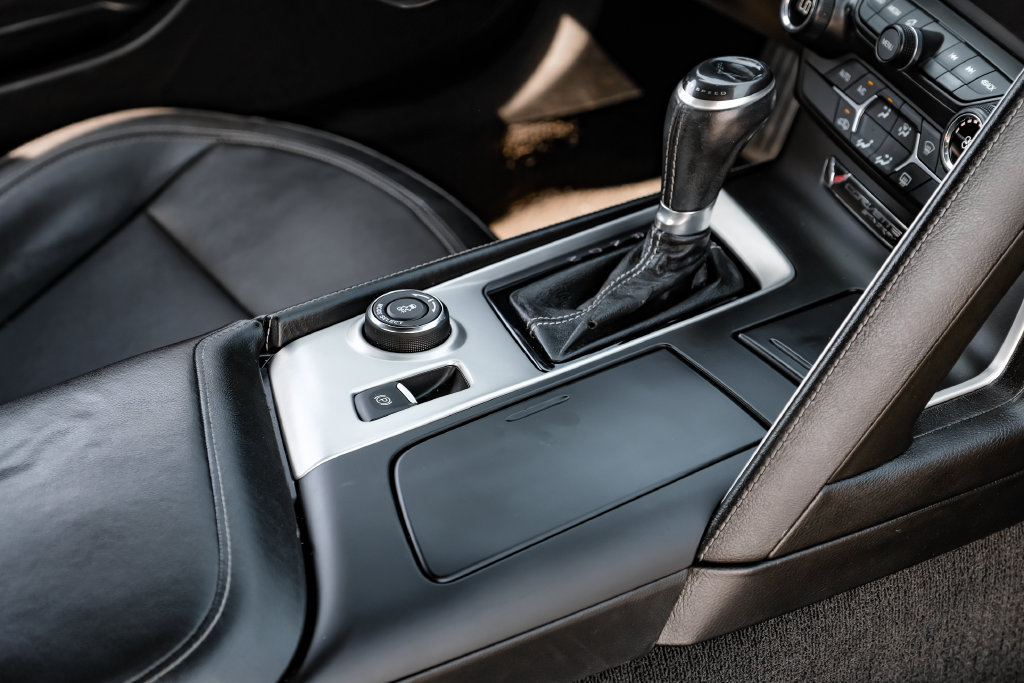 Used 2019 Chevrolet Corvette Stingray Coupe w/ 1LT RWD image 16