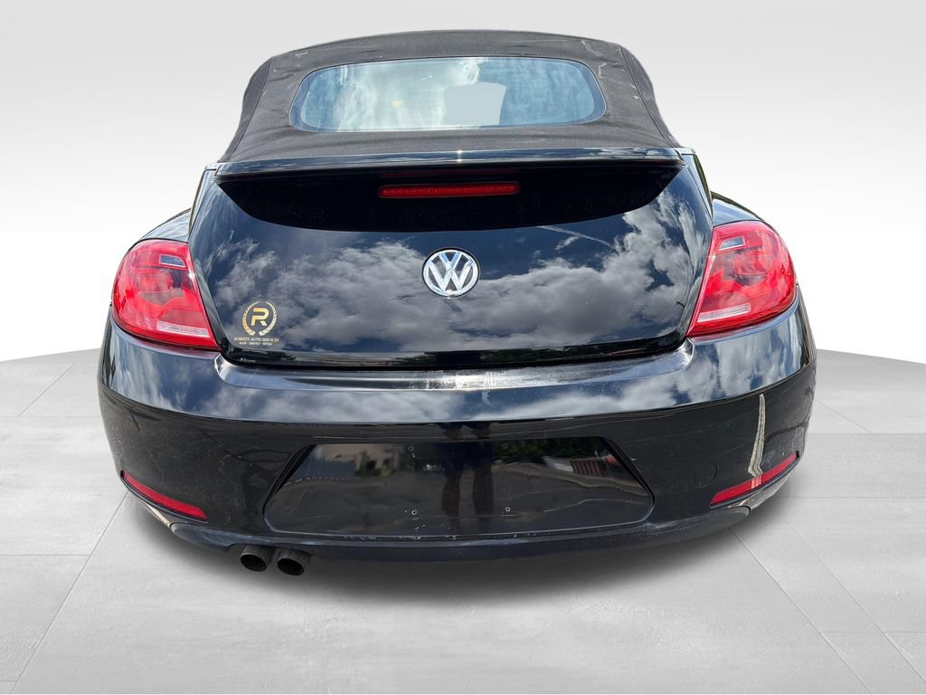 Used 2013 Volkswagen Beetle 2.5 FWD image 4