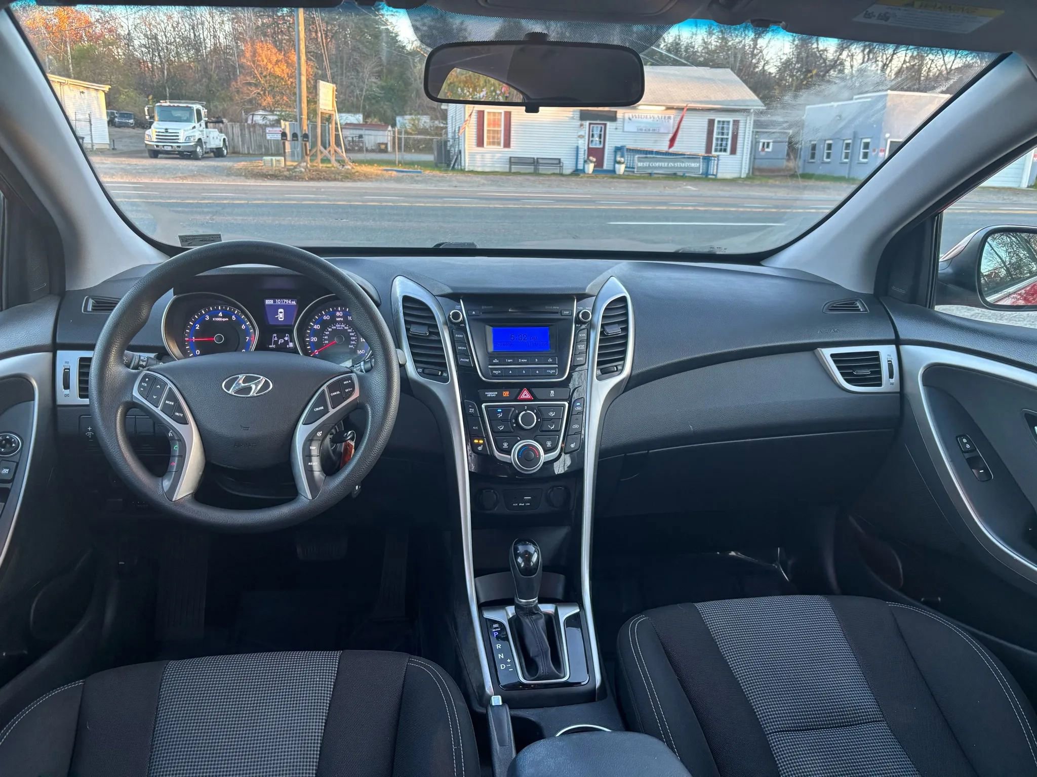 Used 2016 Hyundai Elantra GT image 26
