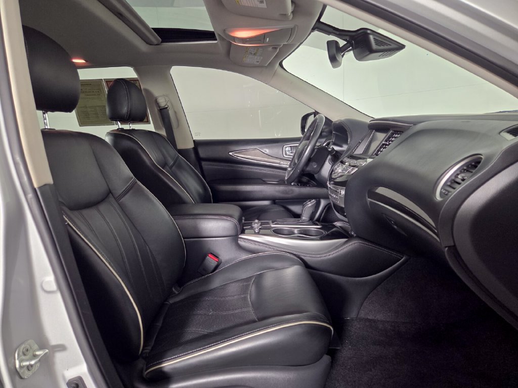 Used 2019 INFINITI QX60 Luxe w/ Essential Package FWD image 31