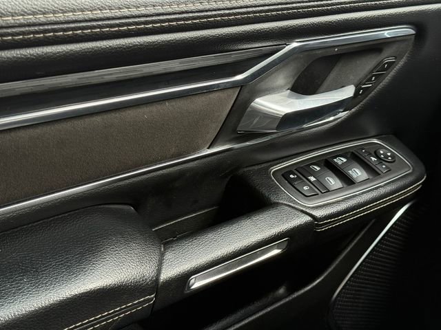 Used 2024 RAM 1500 Laramie AWD/4WD image 33