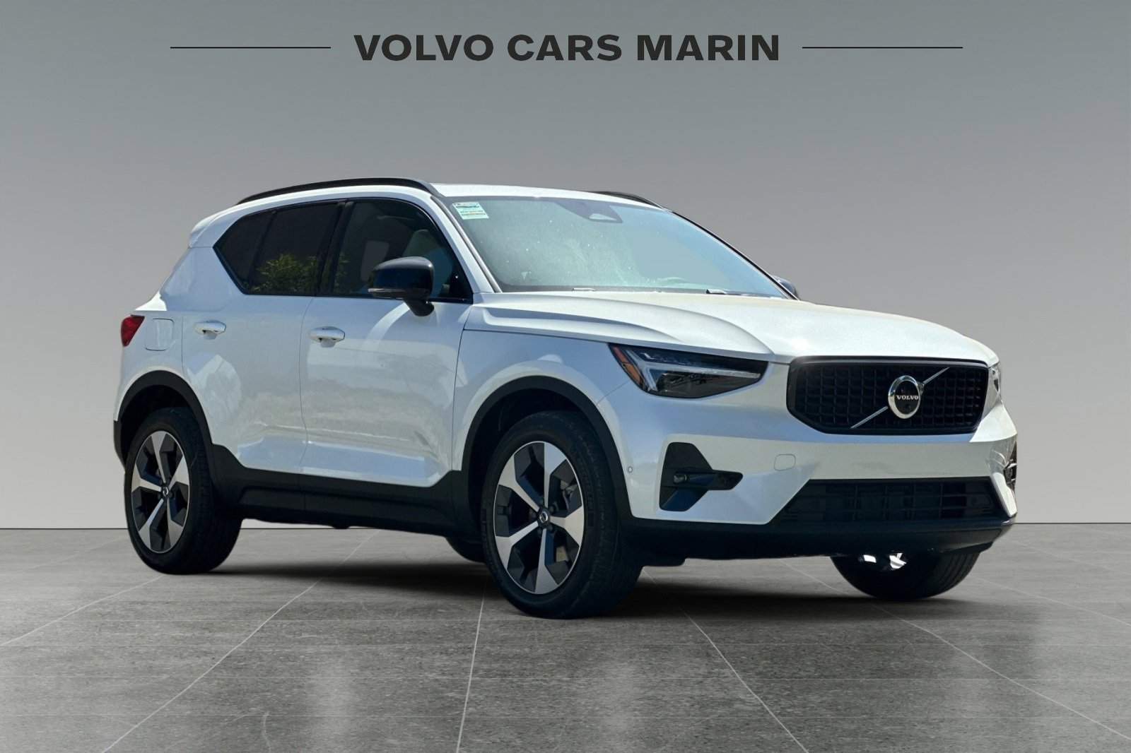 New 2026 Volvo XC40 B5 Plus w/ Protection Package Premier image 9