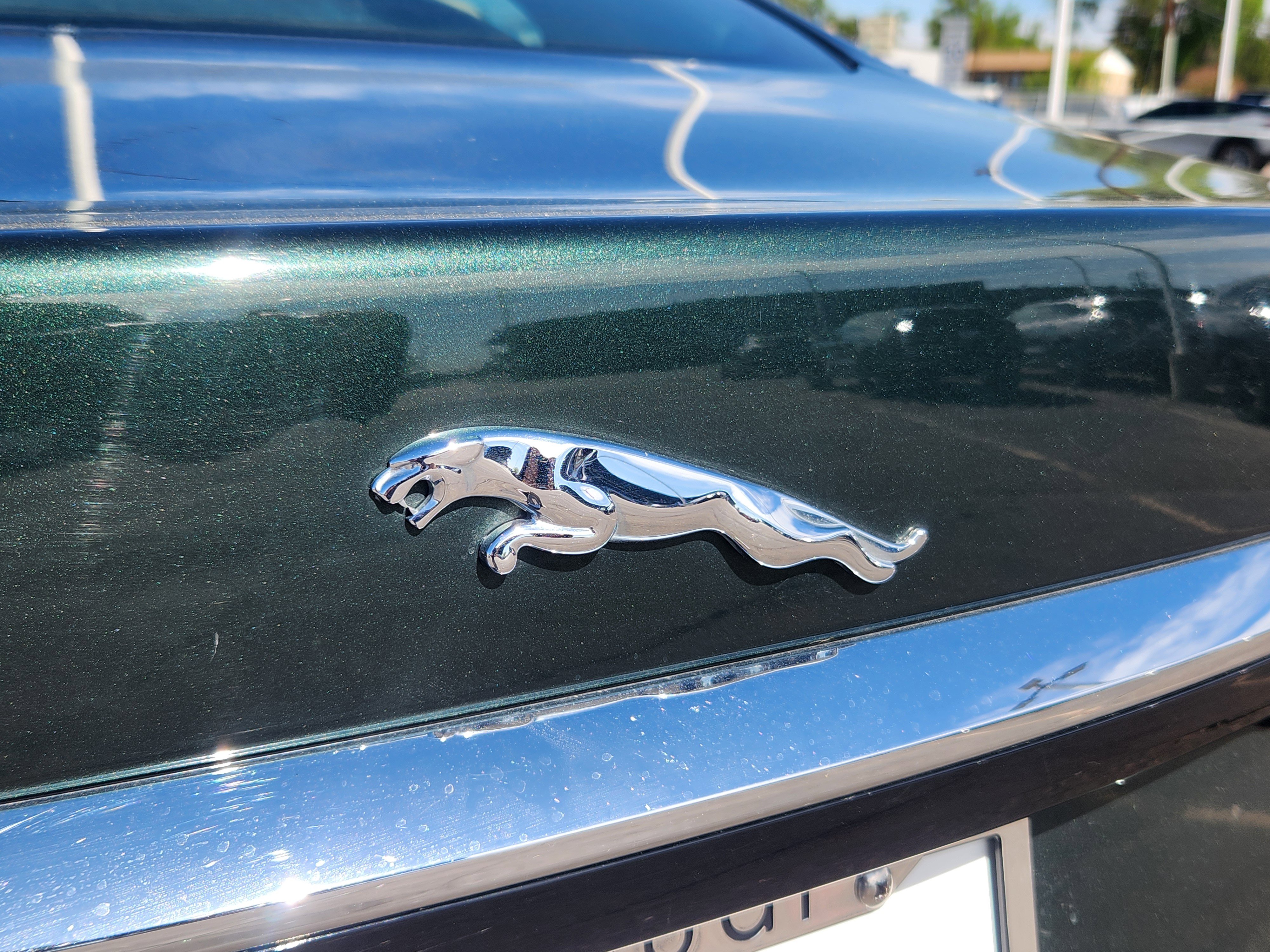 Used 2012 Jaguar XF RWD image 16
