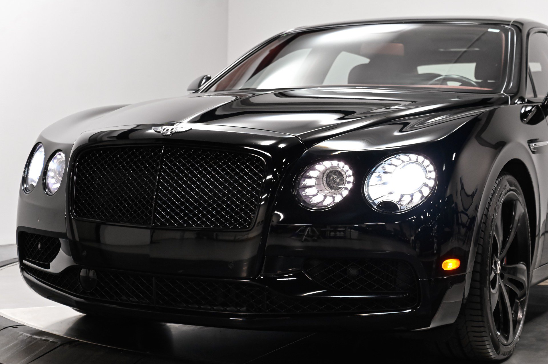 Used 2017 Bentley Flying Spur S W12 AWD/4WD image 53