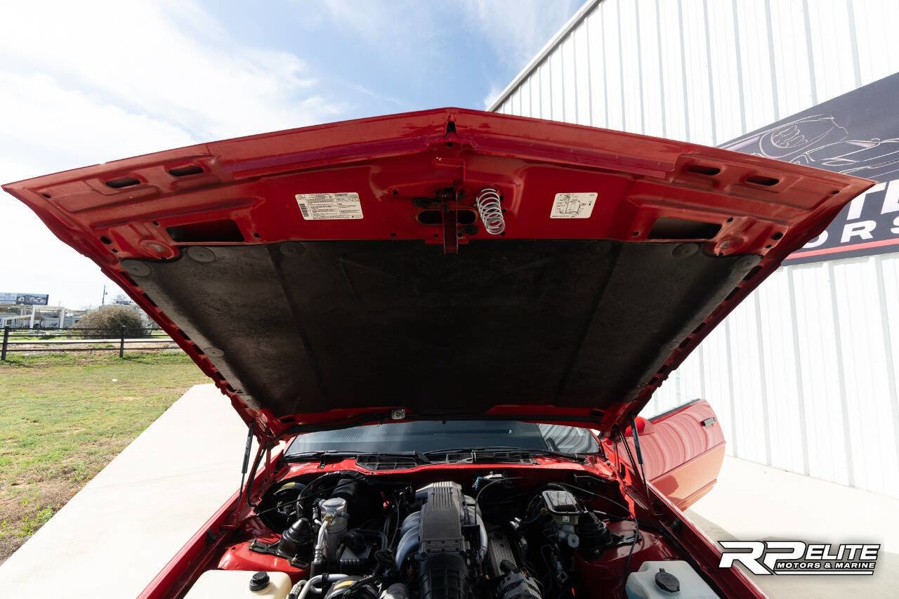 Used 1991 Chevrolet Camaro Z28 RWD image 53