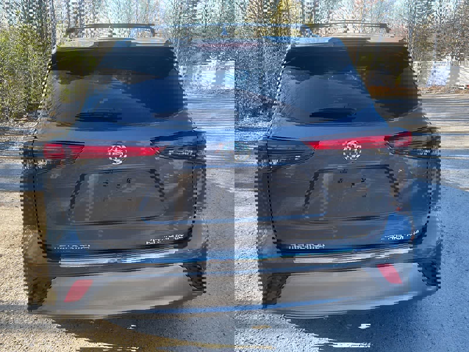 Used 2023 Toyota Highlander Platinum image 7