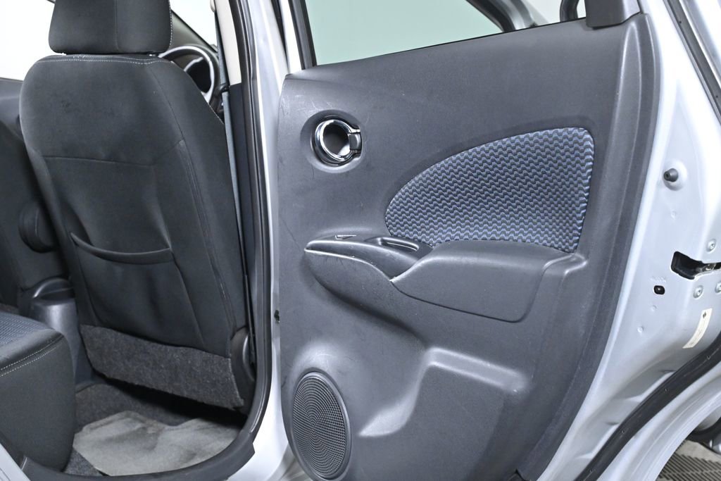 Used 2015 Nissan Versa Note SV image 27