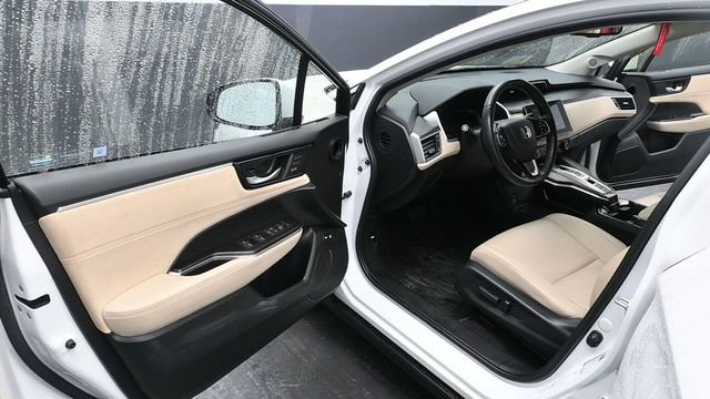 Used 2018 Honda Clarity Touring image 27