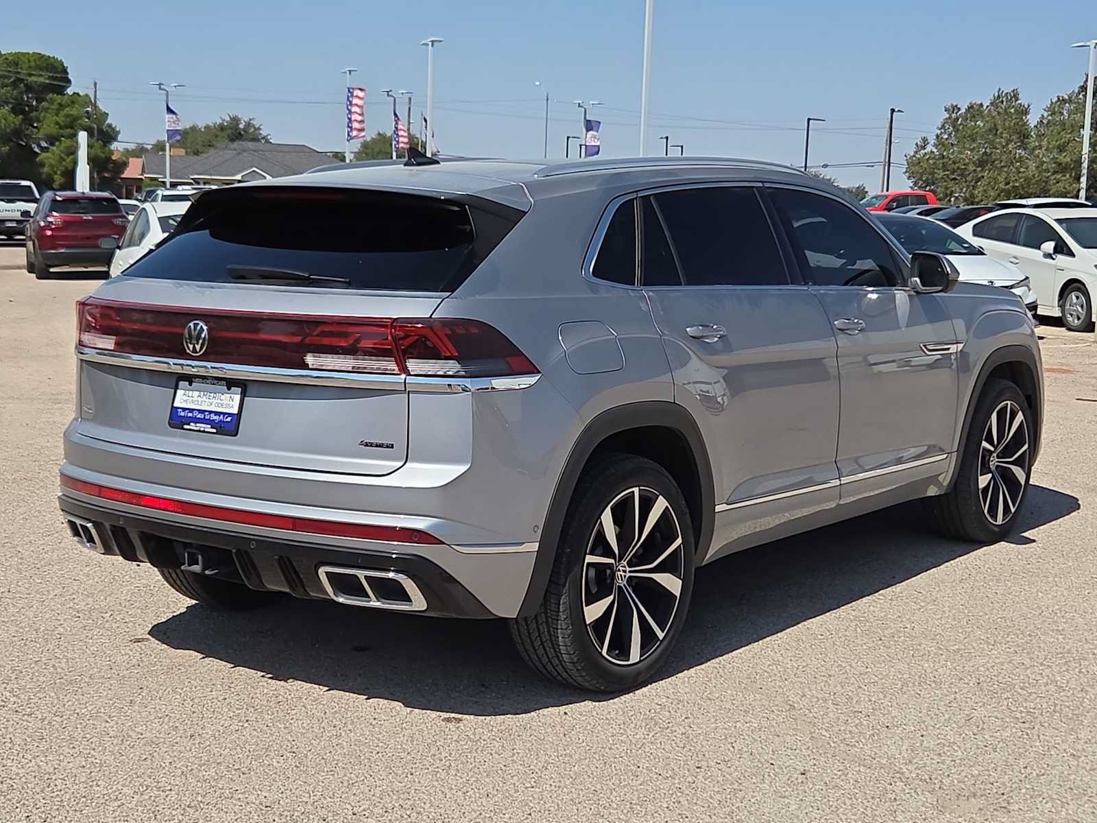 Used 2024 Volkswagen Atlas Cross Sport SEL Premium R-Line AWD/4WD image 8