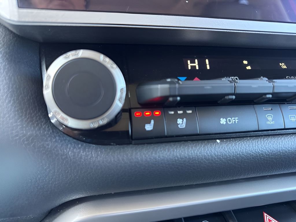 Used 2022 Toyota Tundra Limited w/ TRD Off-Road Package image 23