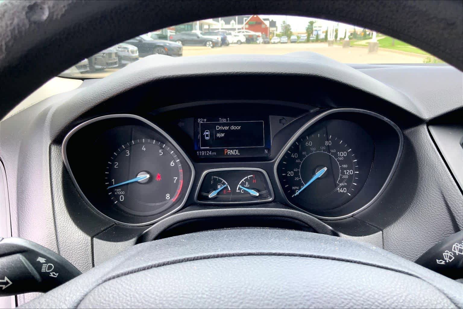 Used 2015 Ford Focus SE image 24
