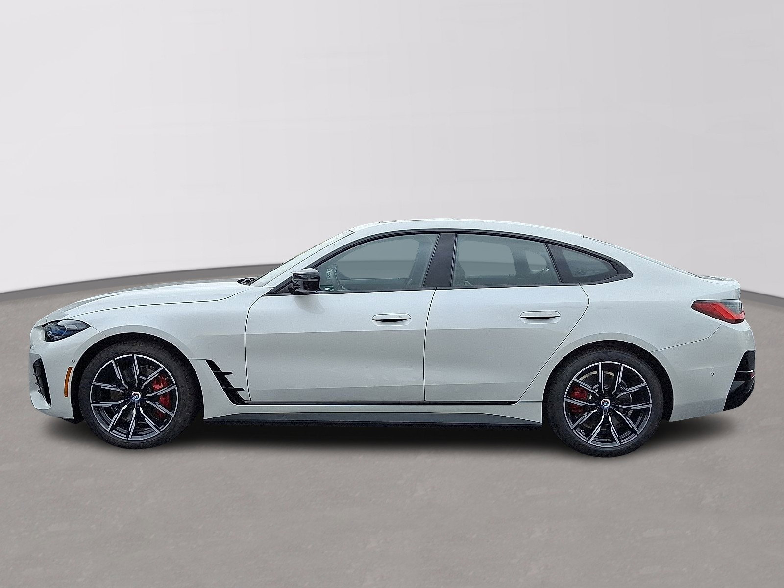 Used 2023 BMW i4 M50 image 7