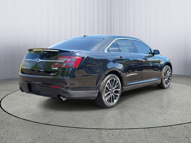 Used 2018 Ford Taurus SHO AWD/4WD image 3