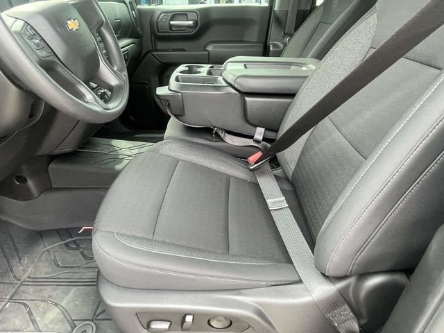 Used 2024 Chevrolet Silverado 1500 Custom w/ Turbomax Blackout Package AWD/4WD image 14