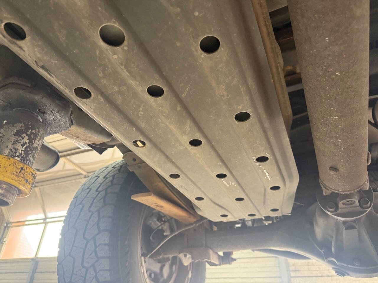 Used 2002 Nissan Frontier SE image 36