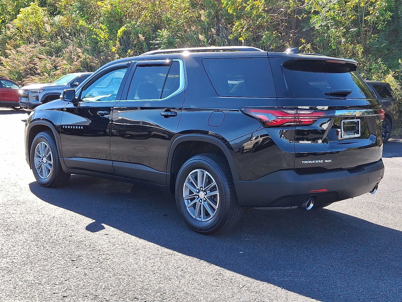 Used 2022 Chevrolet Traverse LT AWD/4WD image 4