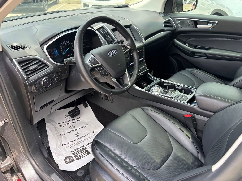 Used 2019 Ford Edge Titanium w/ Equipment Group 301A image 6