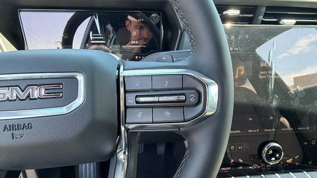 New 2026 GMC Terrain Elevation w/ Technology Package II AWD/4WD image 30
