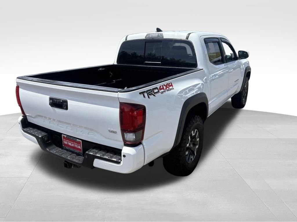 Used 2018 Toyota Tacoma TRD Off-Road w/ Technology Package AWD/4WD image 4