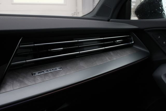 Used 2025 Audi A3 2.0T Premium w/ Convenience Package image 19