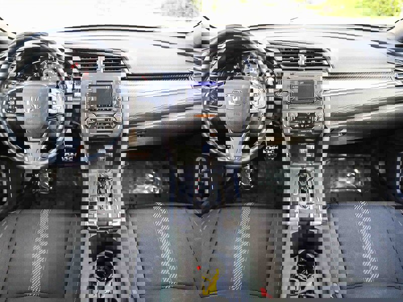 Used 2017 Honda Civic Sport image 17