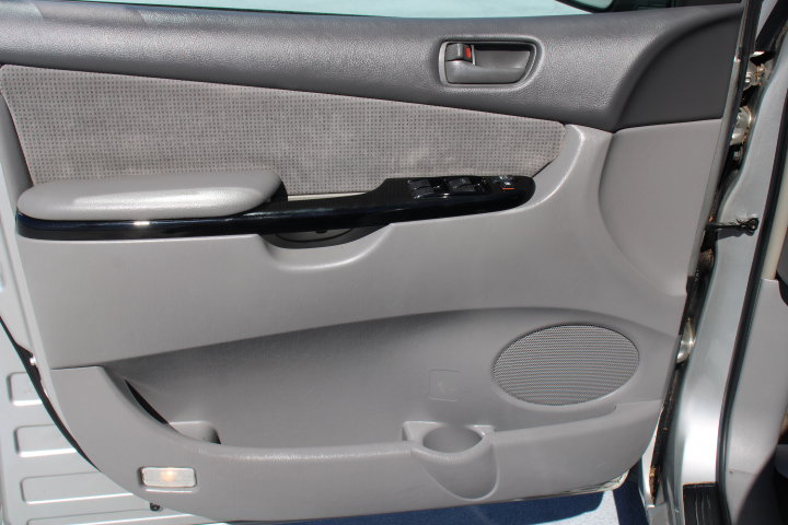 Used 2005 Toyota Sienna LE FWD image 10